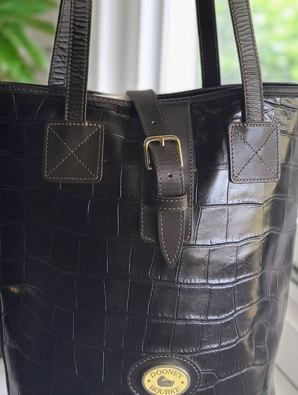 Dooney & Bourke 1999 Bayou Vintage Bucket Bag Alligator Embossed EUC
